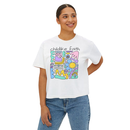 Childlike Faith Damen Boxy T-Shirt